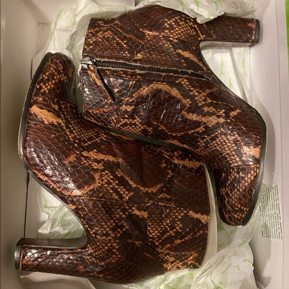 👣Sam Edelman Boots Ankle Python Salina 2 Chocolate 6 - Picture 2 of 13